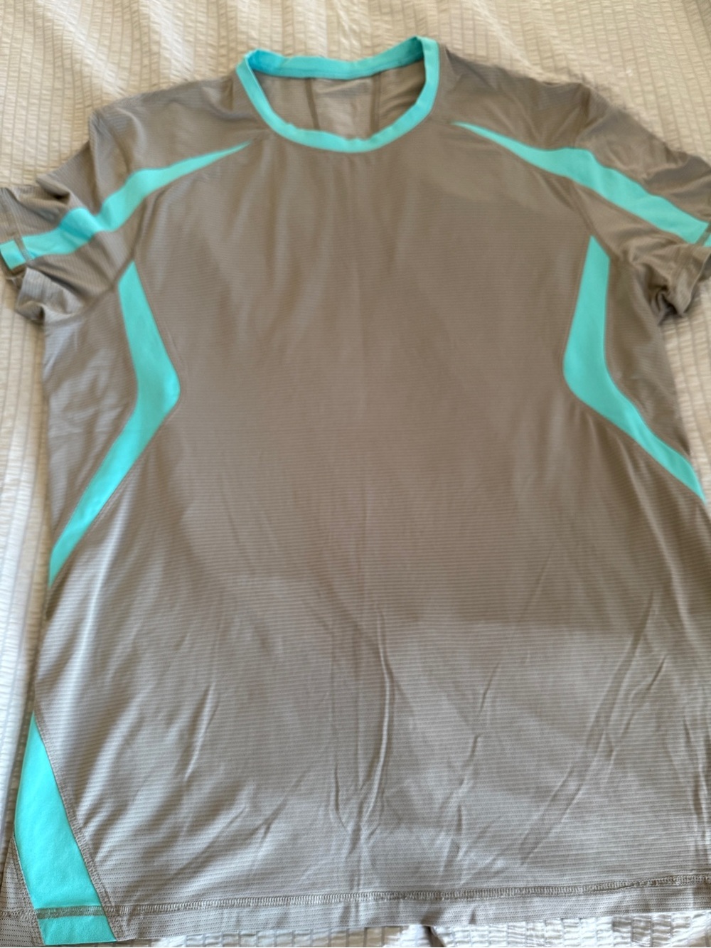 Lululemon T-Shirt Mens XL Gray Teal Metal Vent Tech Performance Active Training